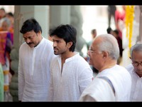 Ramcharan and Upasana Visit Temple